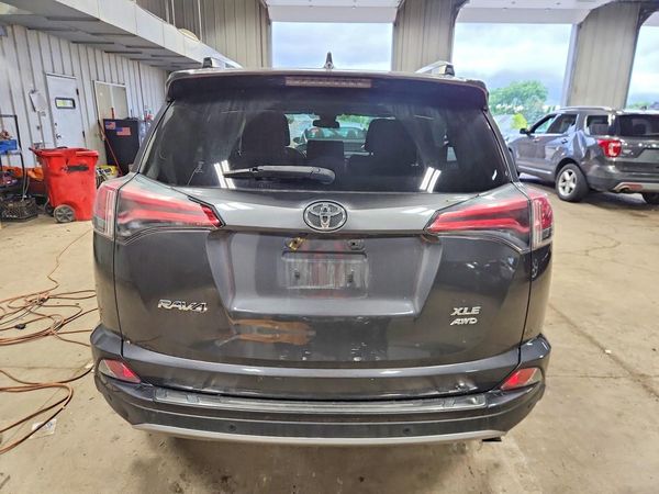 2018 TOYOTA RAV4 Adventure/XLE