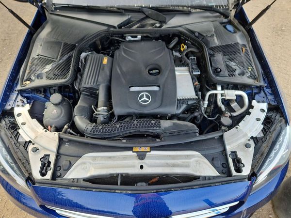2018 MERCEDES-BENZ C C300-4M — Engine bay