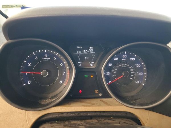 2013 HYUNDAI ELANTRA