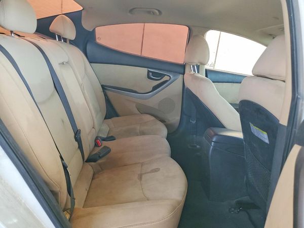2013 HYUNDAI ELANTRA