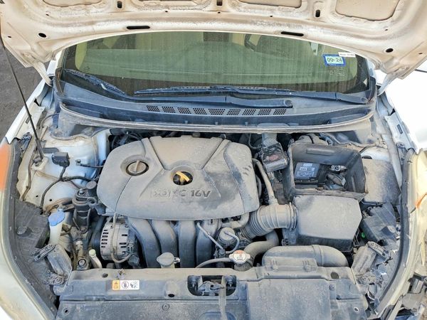 2013 HYUNDAI ELANTRA