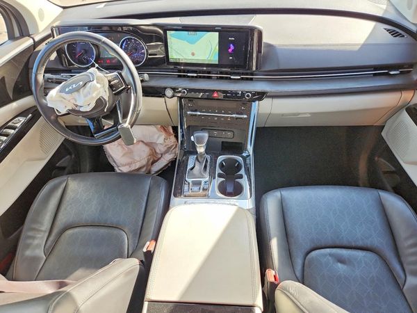 2024 KIA CARNIVAL