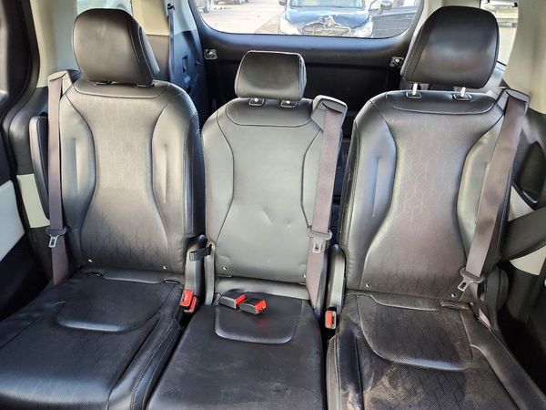 2024 KIA CARNIVAL