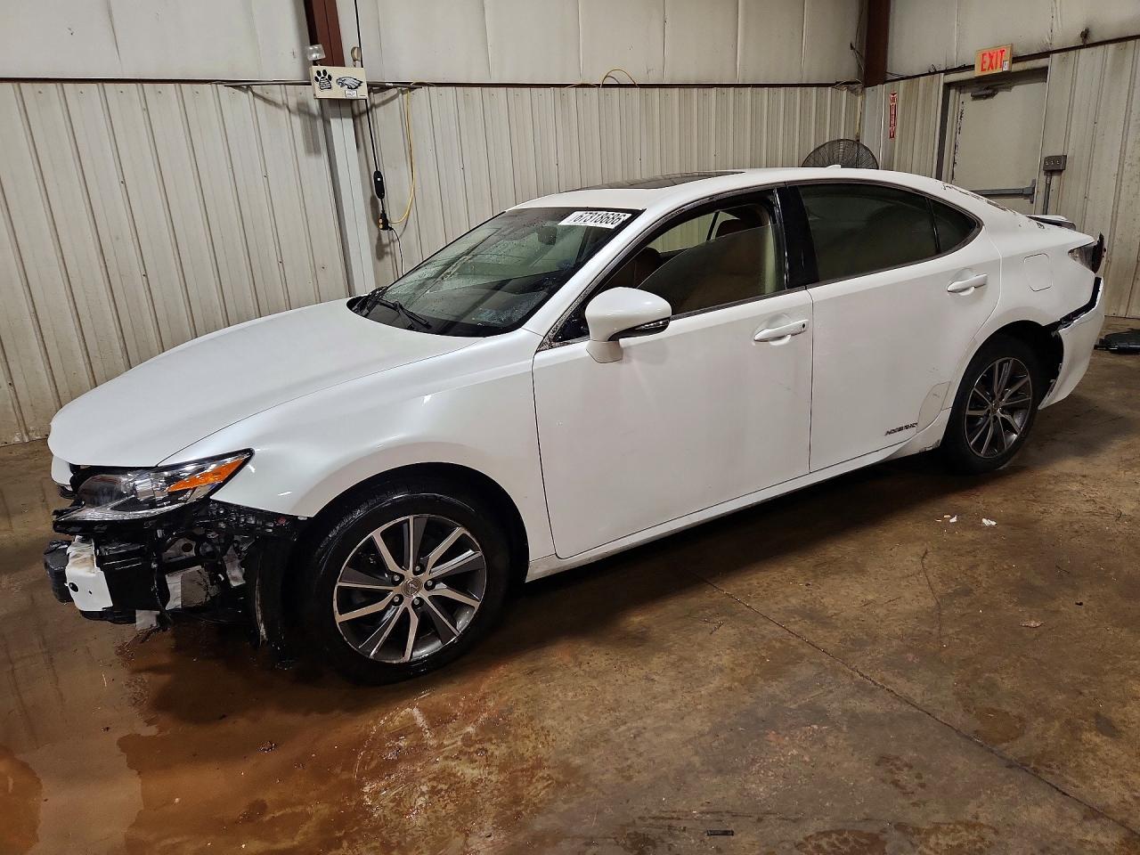 2017 LEXUS ES