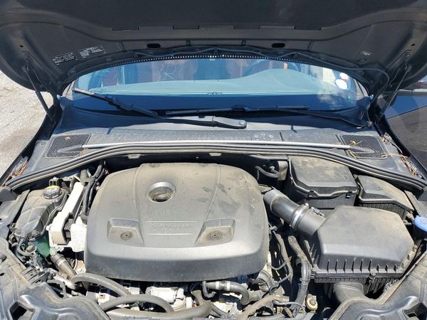 2017 VOLVO V60 Premier