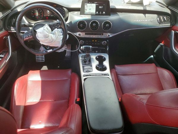 2018 KIA STINGER