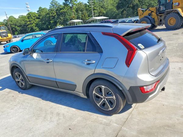2025 KIA NIRO