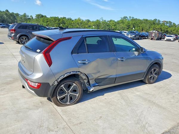 2025 KIA NIRO