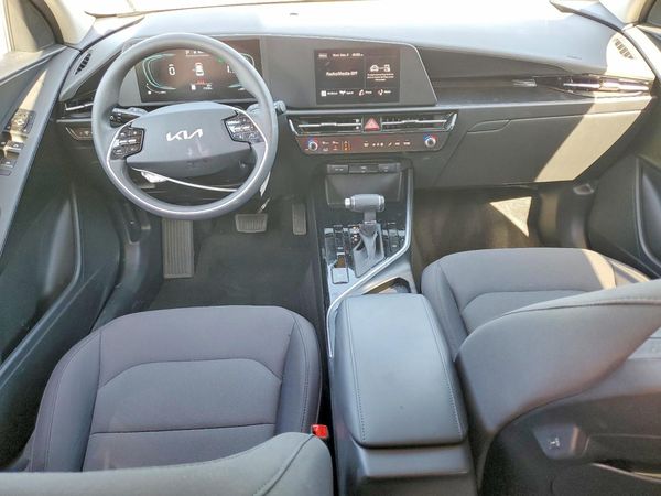2025 KIA NIRO