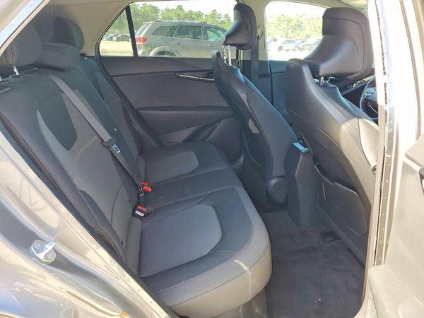 2025 KIA NIRO