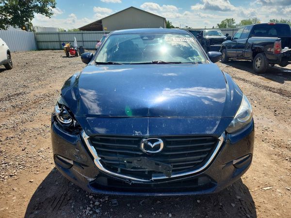 2018 MAZDA 3 Touring