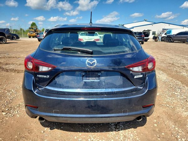 2018 MAZDA 3 Touring