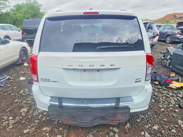 2018 DODGE GRAND CARAVAN SXT