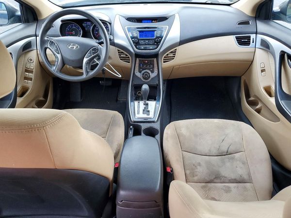 2013 HYUNDAI ELANTRA