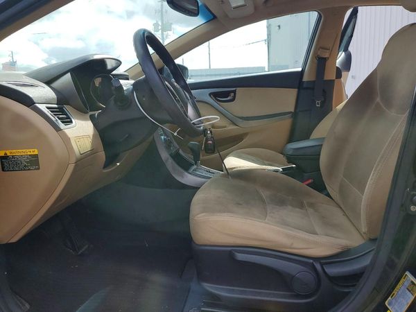 2013 HYUNDAI ELANTRA