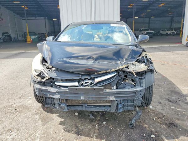 2013 HYUNDAI ELANTRA