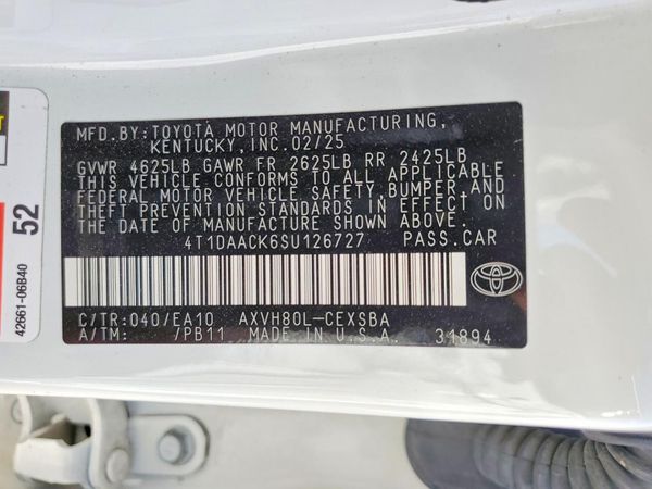 2025 TOYOTA CAMRY