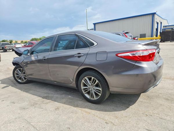 2015 TOYOTA CAMRY
