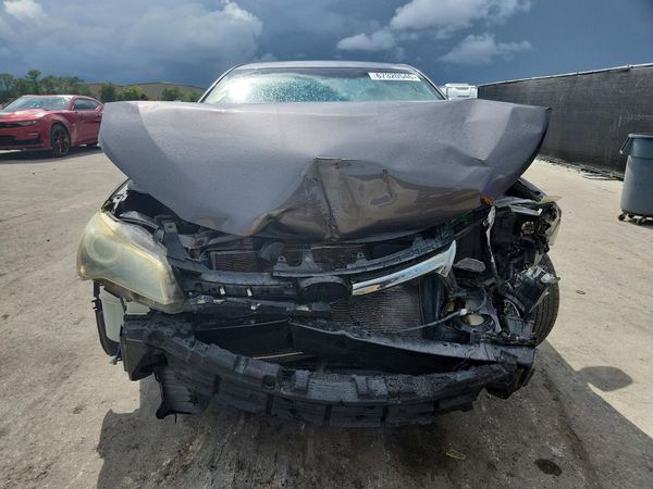 2015 TOYOTA CAMRY