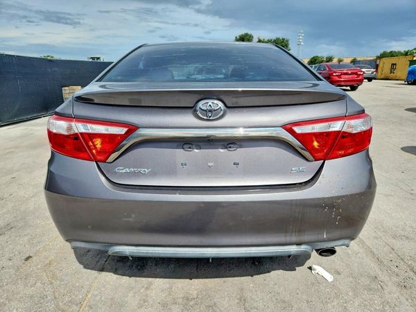 2015 TOYOTA CAMRY