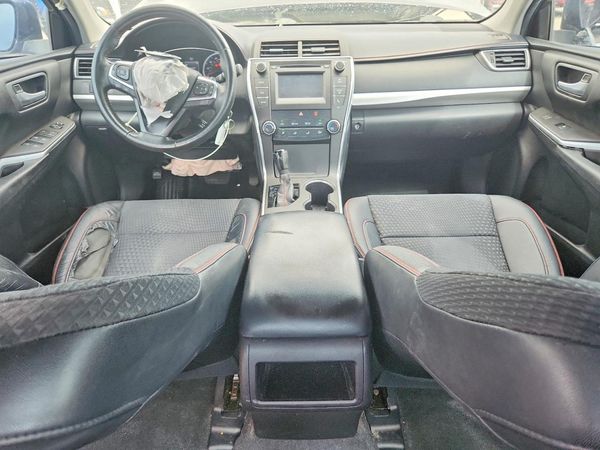 2015 TOYOTA CAMRY