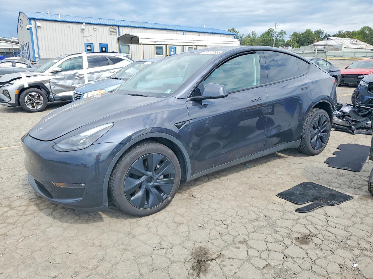2024 TESLA MODEL Y