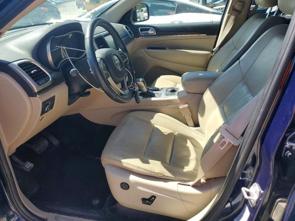 2016 JEEP GRAND CHEROKEE Limited — DENT