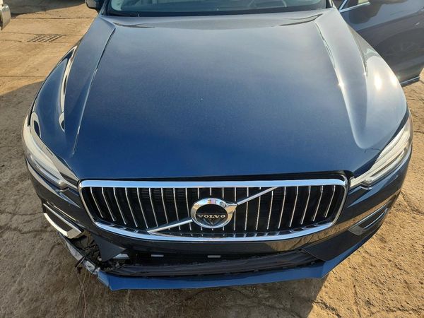 2020 VOLVO XC60 Inscription