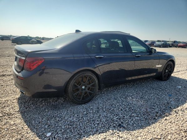 2014 BMW 750