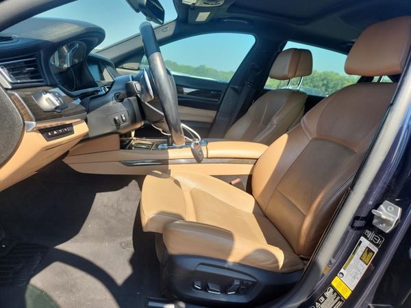 2014 BMW 750