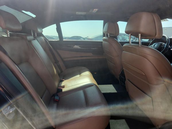 2014 BMW 750