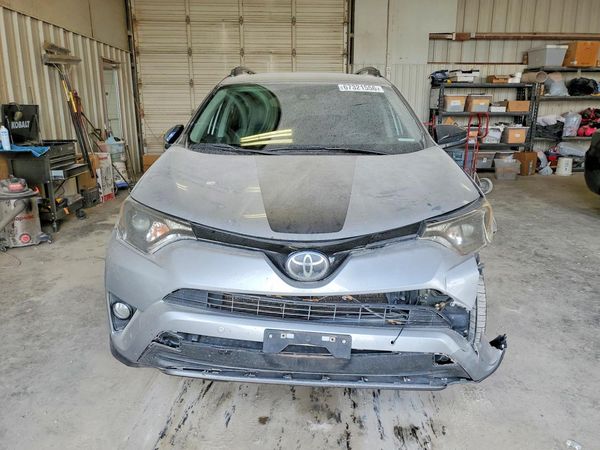 2018 TOYOTA RAV4 Adventure/XLE