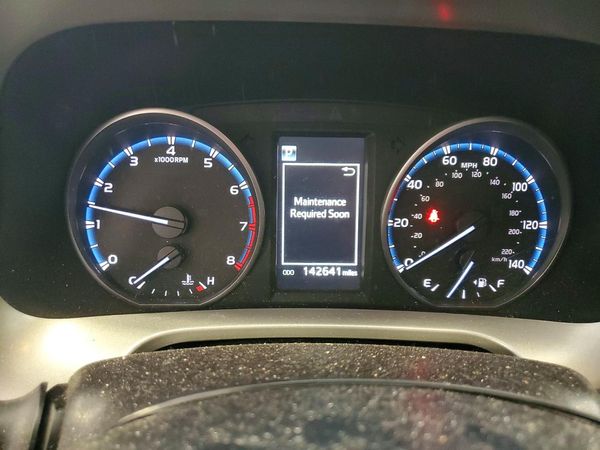 2018 TOYOTA RAV4 Adventure/XLE