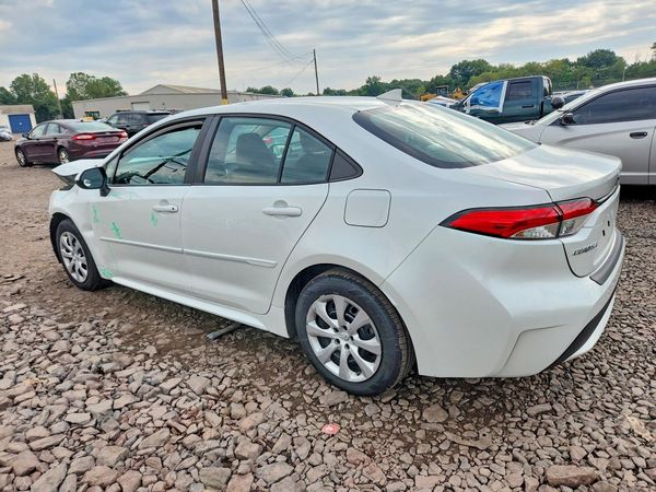 2022 TOYOTA COROLLA