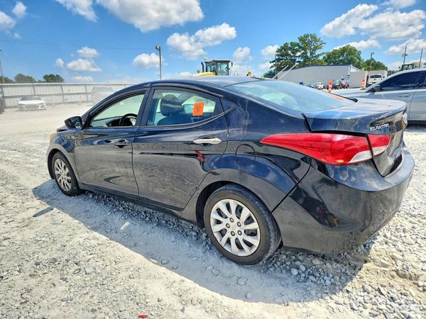 2012 HYUNDAI ELANTRA