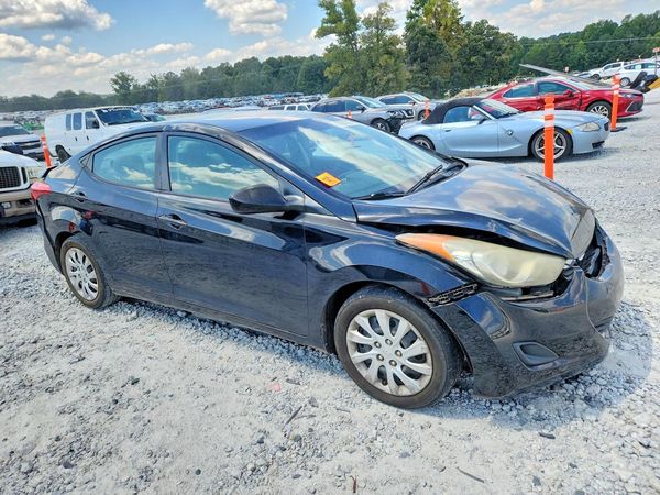 2012 HYUNDAI ELANTRA