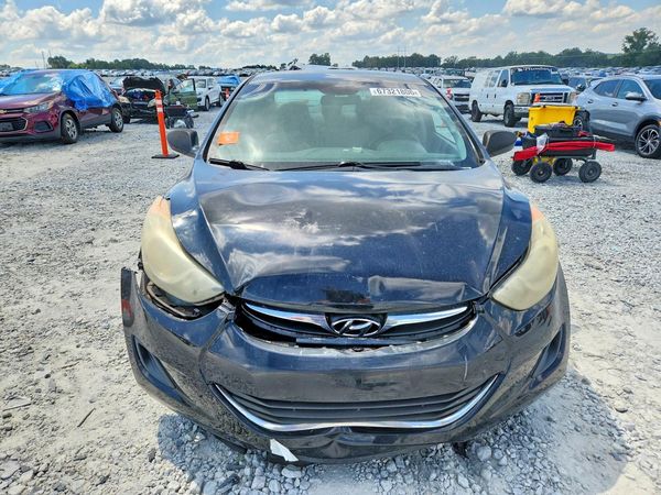 2012 HYUNDAI ELANTRA