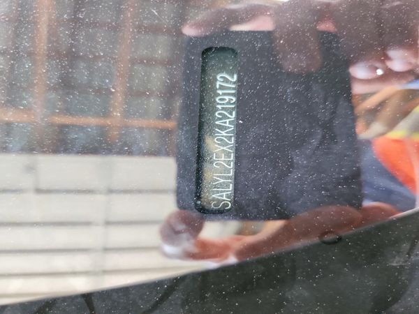 2019 LAND ROVER RANGE ROVER VELAR R-Dynamic SE — VINP