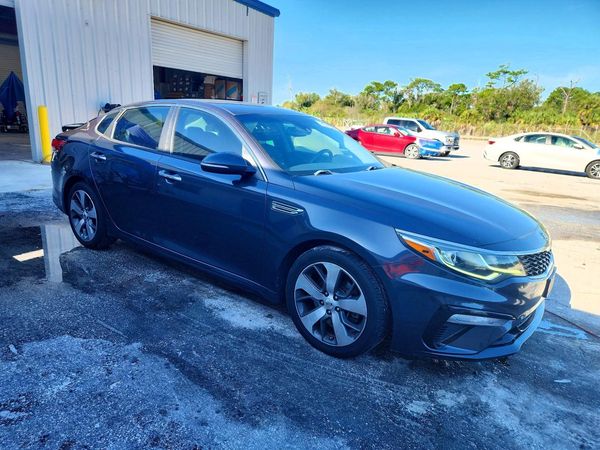 2019 KIA OPTIMA LX, S