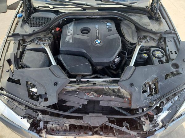 2019 BMW 530