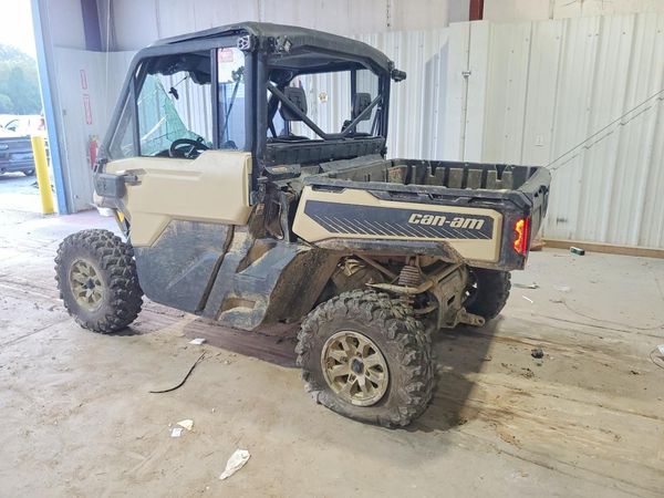 2025 CAN-AM DEFENDER