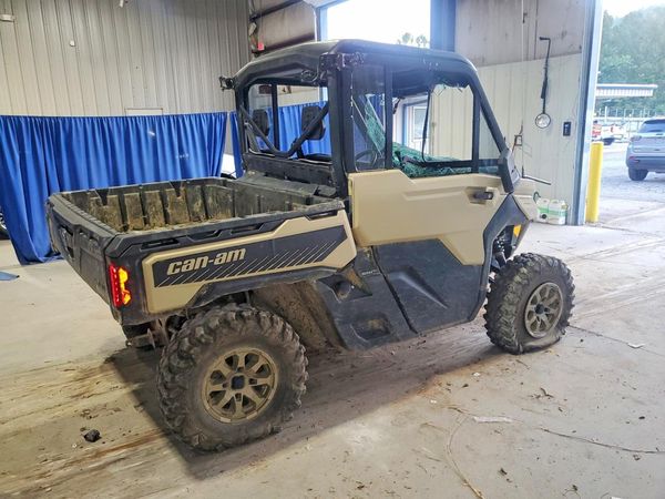 2025 CAN-AM DEFENDER