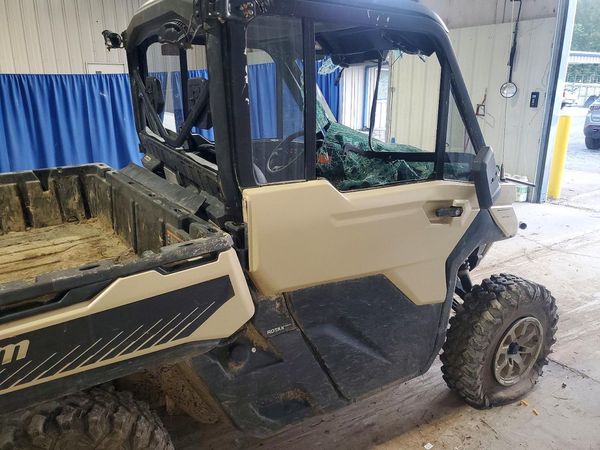 2025 CAN-AM DEFENDER