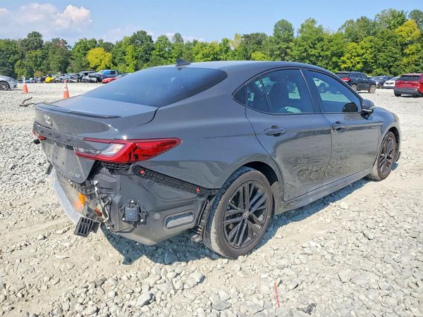 2026 TOYOTA CAMRY