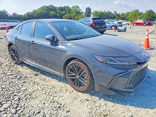 2026 TOYOTA CAMRY