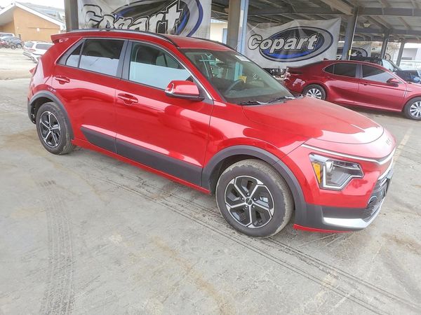 2024 KIA NIRO EX