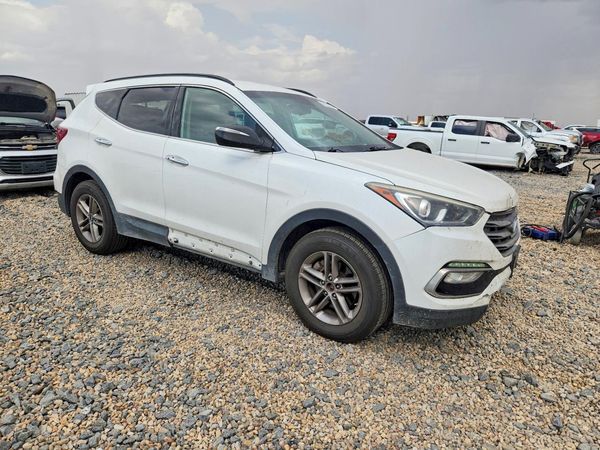 2017 HYUNDAI SANTA FE — Passenger 3/4