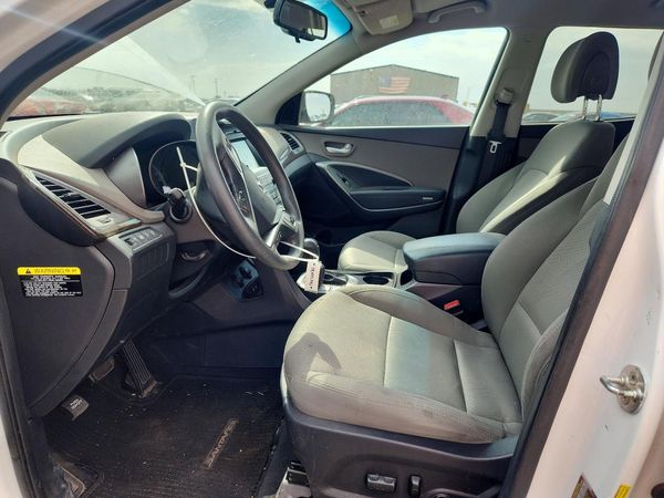 2017 HYUNDAI SANTA FE — DENT