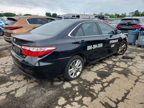 2016 TOYOTA CAMRY