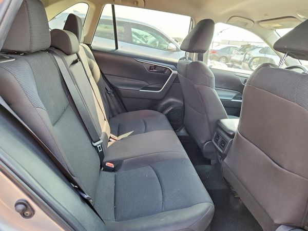 2025 TOYOTA RAV4 LE